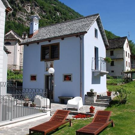 Ca' Del Borgo Hotel Cadarese Екстериор снимка